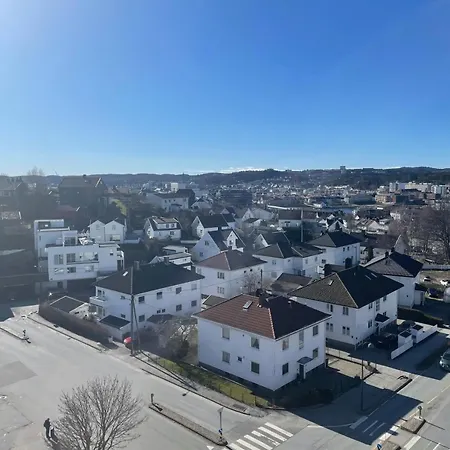 Koselig Og Sentrumsnær Leilighet *